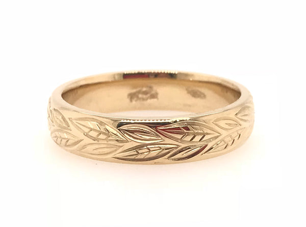 18CT YELLOW GOLD WEDDING BAND WITH HAND ENGRAVING HAND CRAFTED